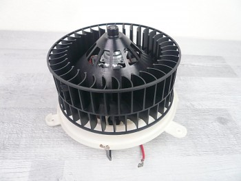 Ventilátor topení MERCEDES E (W210) - s manuální klim