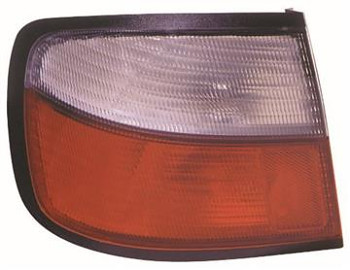 Světlo zadné NISSAN PRIMERA SDN 96-99 červené dymové