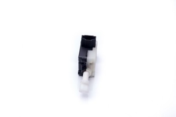 Centrální zámek palivové nádrže AUDI TT 3B0959782 Centrální zámek palivové nádrže AUDI TT 3B0959782